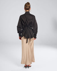 Black collar poplin shirt